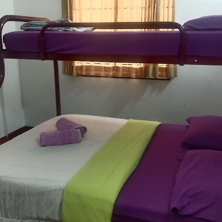 Pd Bayu Beach Resort Private Service Apartment Port Dickson Exteriör bild