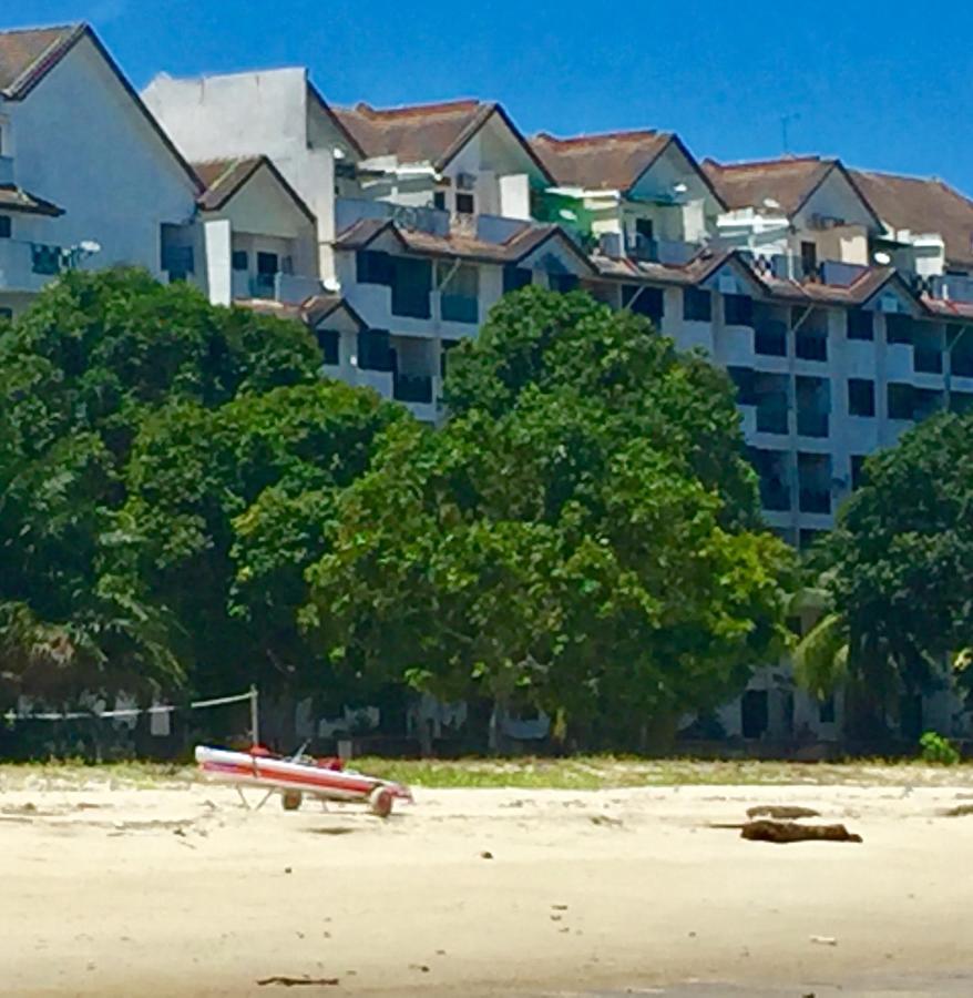 Pd Bayu Beach Resort Private Service Apartment Port Dickson Exteriör bild